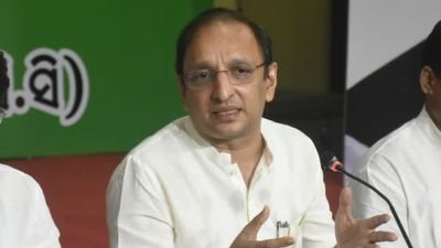 अंबरनाथनगरपरिषदेमधे भाजपात गेलेल्या नगरसेवकांविरुद्ध काँग्रेस कायदेशीर पावलं उचलणार