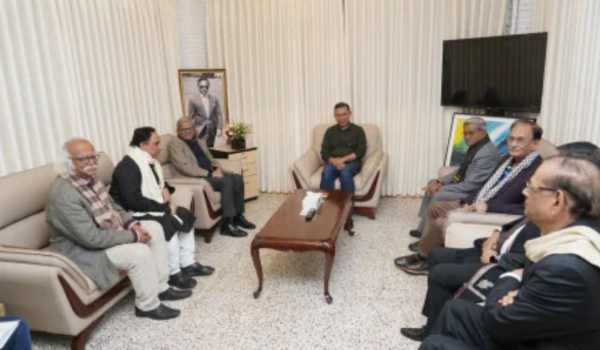 بنگلہ دیش ہندو – بودھ – عیسائی Unity کونسل کے لیڈروں نے BNP کے کارگزار چیئرمین طارق رحمن سے، ملک میں اقلیتی برادریوں کے خلاف تشدد پر بڑھتی ہوئی تشویش پر تبادلہئ خیال کرنے کیلئے ملاقات کی