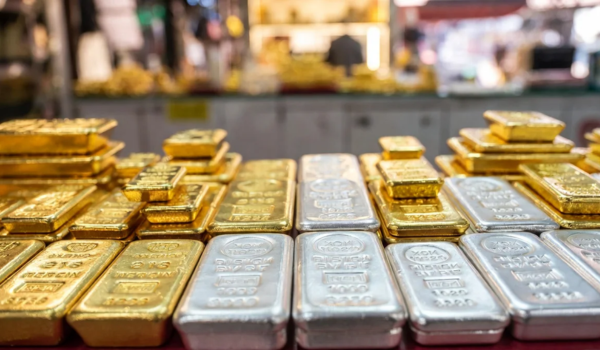 Slight hike in Gold, Silver prices
