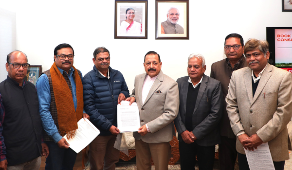 Union Minister Jitendra Singh discusses pension issues with telecom & postal pensioners’ organisations
