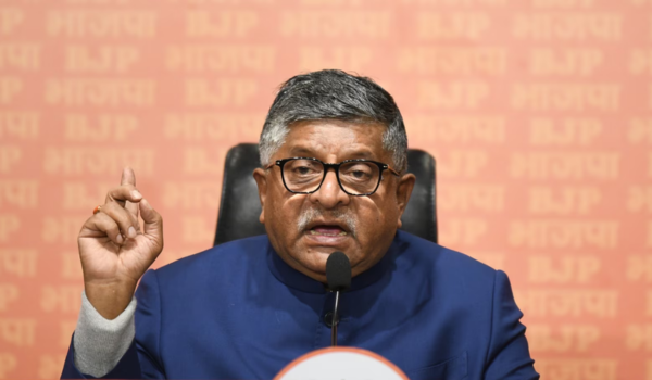 ईडी कार्रवाई में दखल का आरोप, भाजपा ने पश्चिम बंगाल सरकार पर साधा निशाना