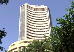 Sensex Falls 545 Points, Nifty Sheds 228 Amid Broad-Based Sell-Off