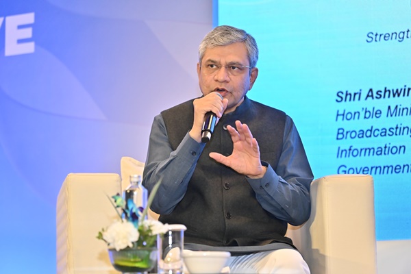 भारत की रचनात्मक अर्थव्यवस्था डिजिटल बुनियादी ढांचे और कुशल लोगों से संचालित हो रही है: केंद्रीय मंत्री अश्विनी वैष्णव