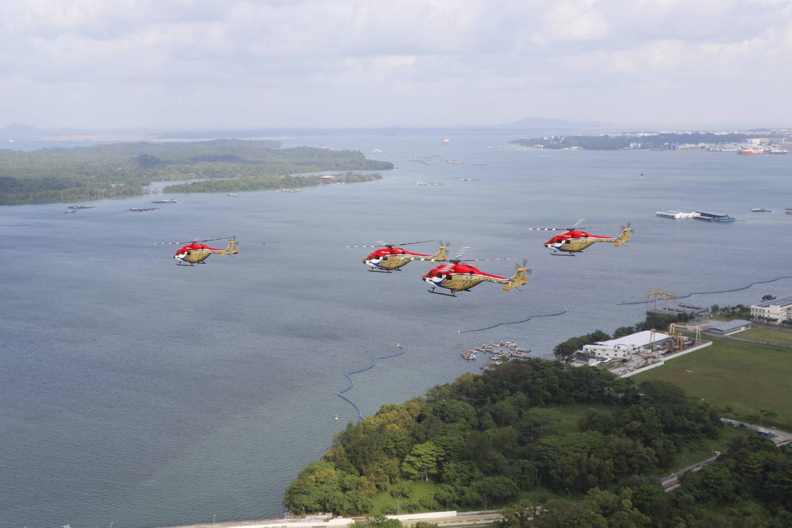 Indian Air Force Showcases Aerial Prowess at Singapore Airshow