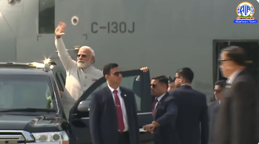 प्रधानमंत्री नरेन्‍द्र मोदी ने असम के डिब्रूगढ़ जिले में मोरन बाईपास पर पूर्वोत्तर की पहली आपातकालीन लैंडिंग सुविधा का उद्घाटन किया