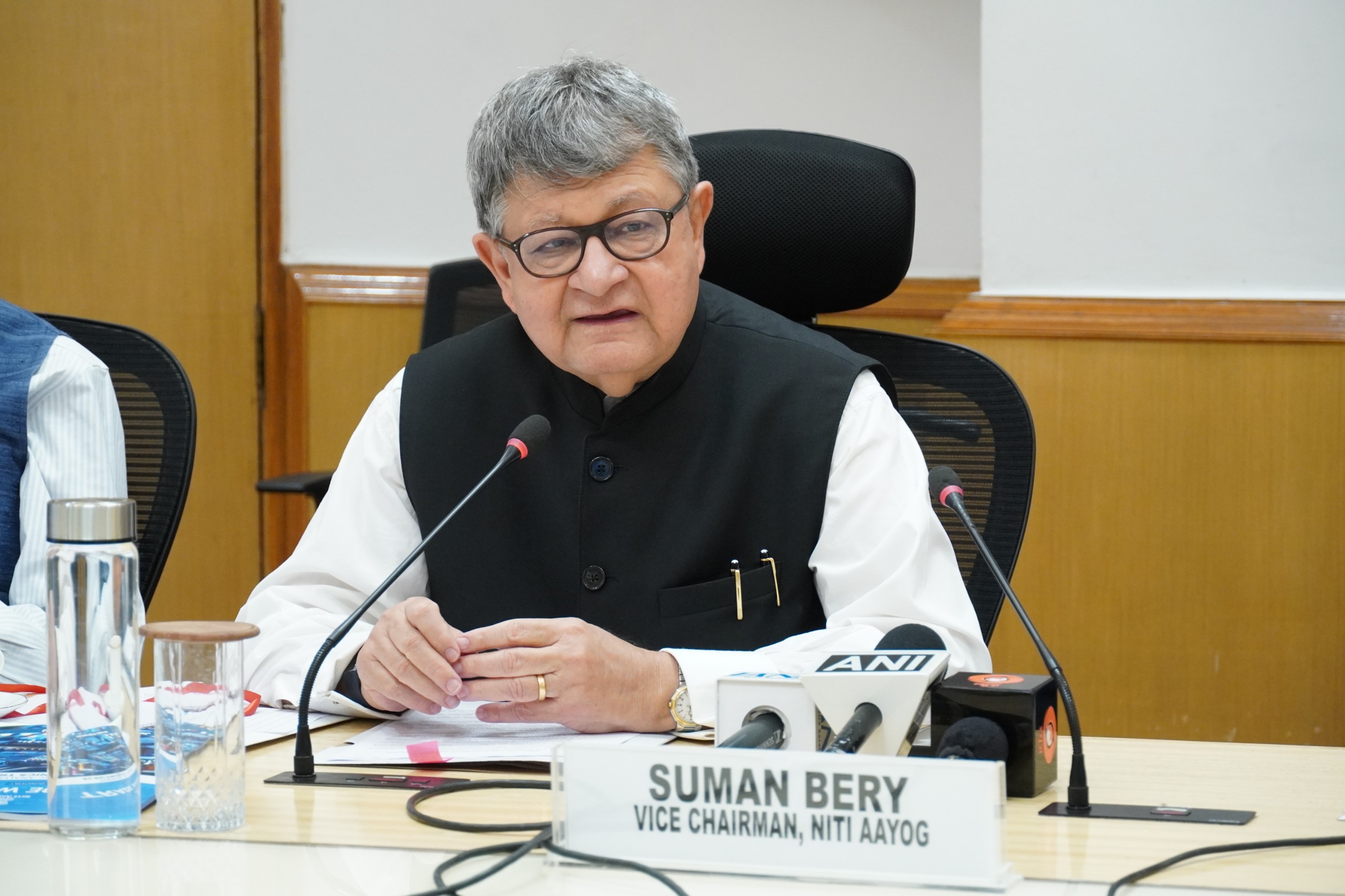 Vice-Chairman NITI Aayog Suman Bery releases 6th edition of Trade Watch Quarterly” for 2nd Quarter of Financial Year 2025-26