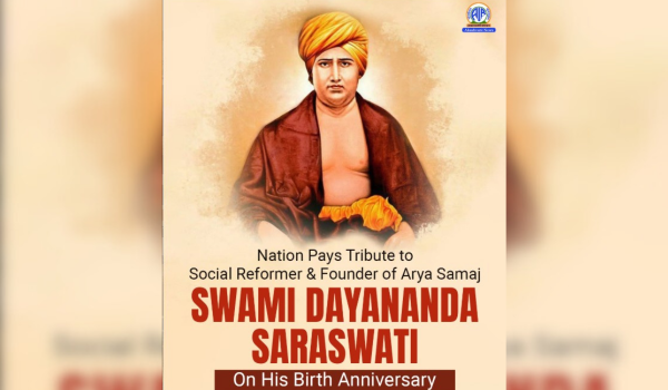 President, Vice President Pay Tribute to Swami Dayanand Saraswati on Birth Anniversary