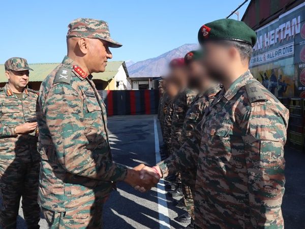 Northern Army Commander General Pratik Sharma visits Kishtwar, commends troops for Operation Trashi