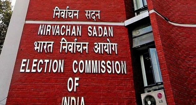 West Bengal: EC to Issue Show-Cause Notices to EROs, AEROs Over Document Upload Lapses in SIR Process