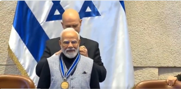 इजराइल की संसद ने प्रधानमंत्री मोदी को किया ‘स्पीकर ऑफ द नेसेट मेडल’ से सम्मानित