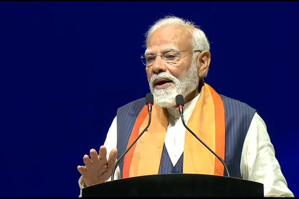 पीएम मोदी और मलेशिया के प्रधानमंत्री अनवर इब्राहिम ने ‘सेलामत दातंग मोदी जी’ कार्यक्रम में लिया हिस्सा