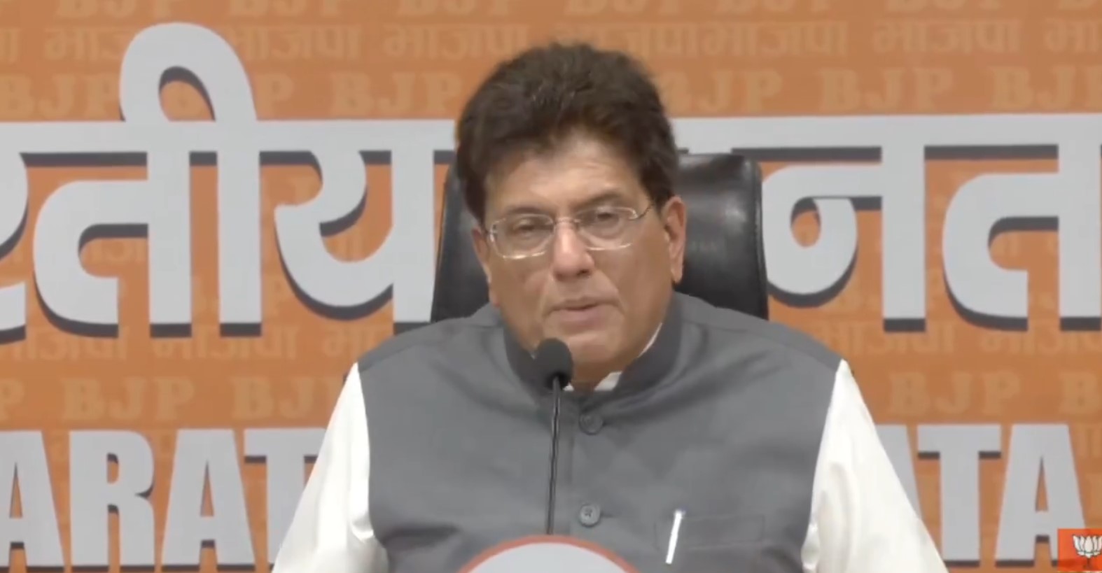 Union Minister Piyush Goyal accuses Rahul Gandhi of compromising with National interests