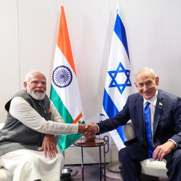 प्रधानमंत्री नरेन्‍द्र मोदी ने इस्राइल के तेल अवीव में प्रधानमंत्री बेंजामिन नेतन्याहू से मुलाकात की