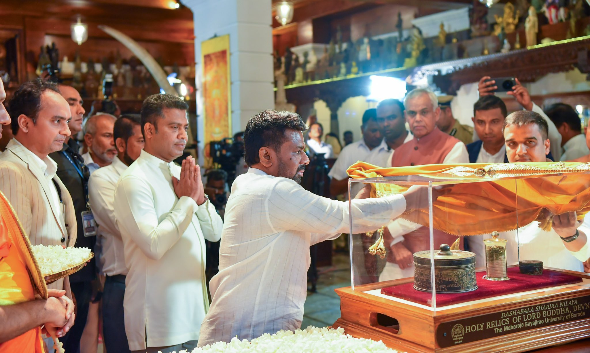 PM Modi Thanks Sri Lankan President for Inaugurating Devnimori Relics Exposition at Gangaramaya Temple