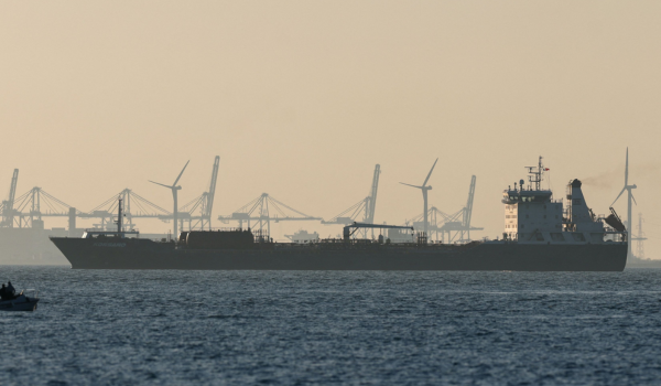 vessel carrying crude oil from Russia reaches Mangaluru in Karnataka