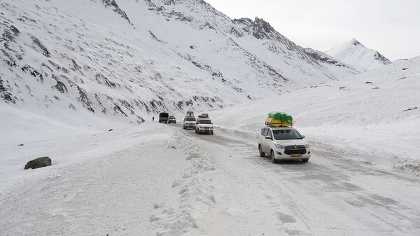 Traffic Resumes on Zoji La Pass in Ladakh After 6-Day Snow Closure