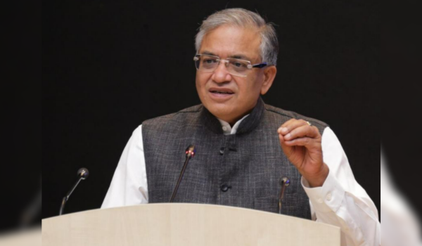 मुख्य निर्वाचन आयुक्त ने तमिलनाडु में होने वाले विधानसभा चुनाव के लिए तैनात केंद्रीय पर्यवेक्षकों के साथ समीक्षा बैठक की