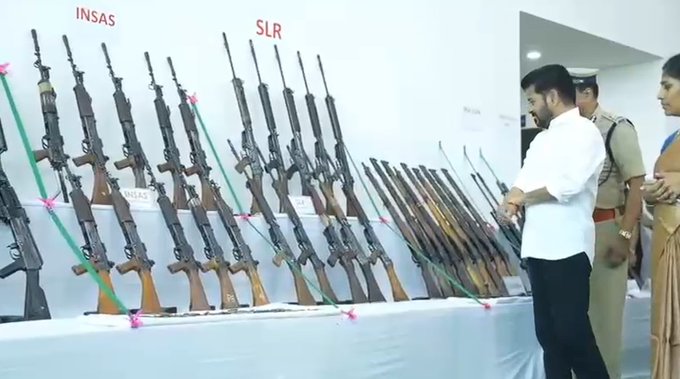 हैदराबाद में 130 माओवादियों ने मुख्यमंत्री रेवंत रेड्डी के समक्ष किया समर्पण