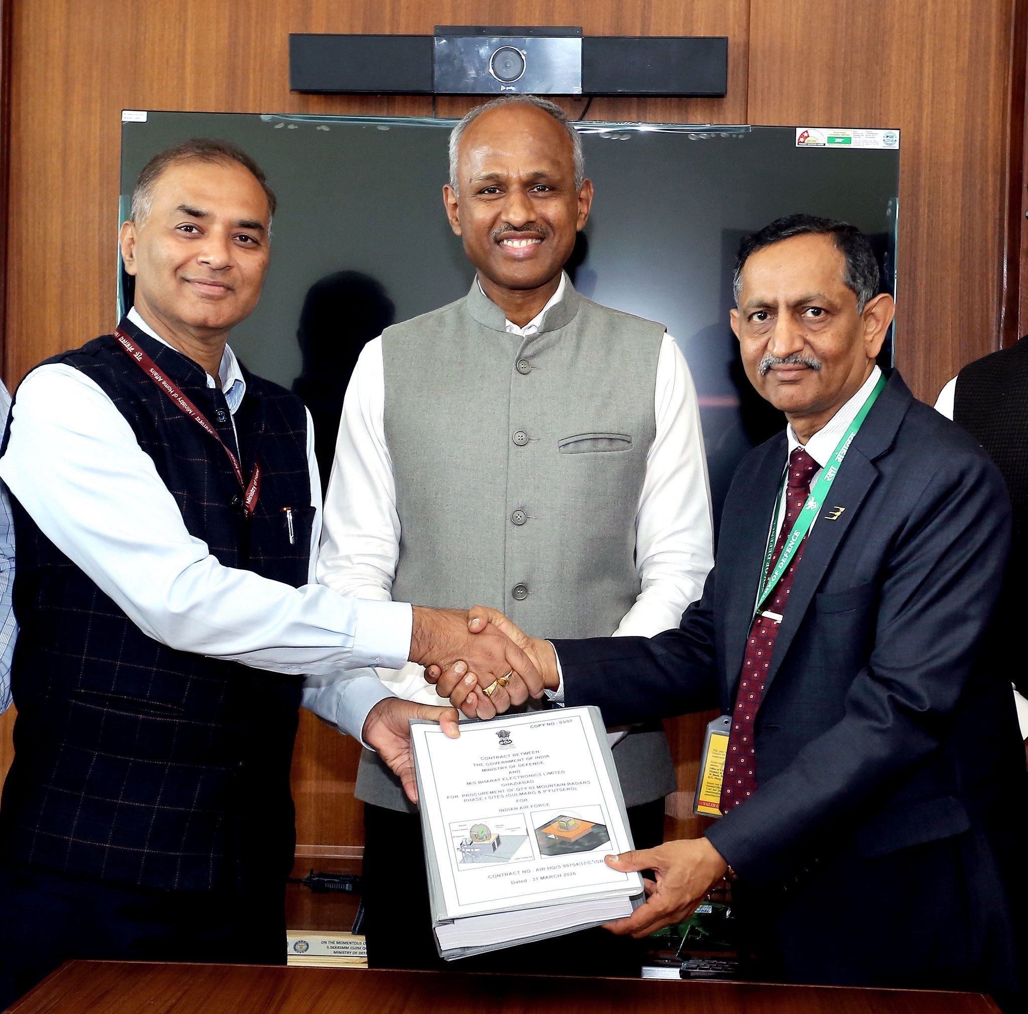 Defence Ministry signs 1950 crore contract with Bharat Electronics Limited