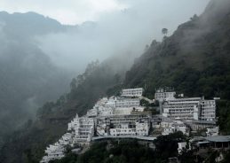 Shri Mata Vaishno Devi Yatra remains suspended for 4th consecutive day