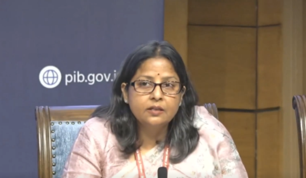 सरकार ने घरों, अस्पतालों, शिक्षण संस्थानों और अन्य आवश्यक सेवाओं को निर्बाध ईंधन आपूर्ति का आश्वासन दिया