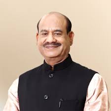 लोकसभा अध्यक्ष ओम बिरला ने सभी दलों के नेताओं से लोकतांत्रिक संस्थाओं की गरिमा बनाए रखने का आग्रह किया
