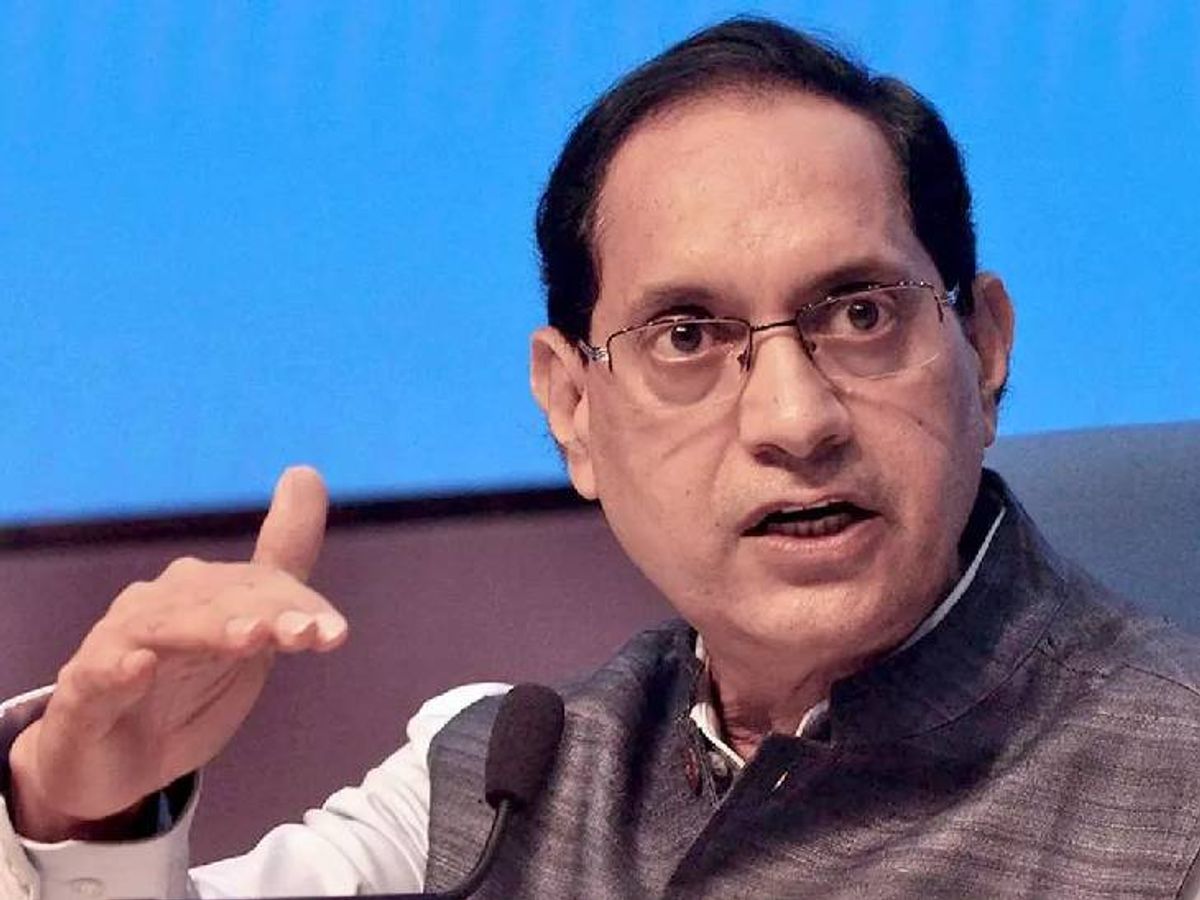 पश्चिम एशिया में चल रहे संघर्ष और वित्तीय बाजारों में बढ़ती अस्थिरता के बीच सेबी ने निवेशको से संयम बरतने की अपील की