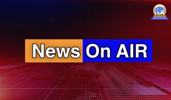 Sensex falls 135 points, Nifty closes marginally lower after choppy trade
