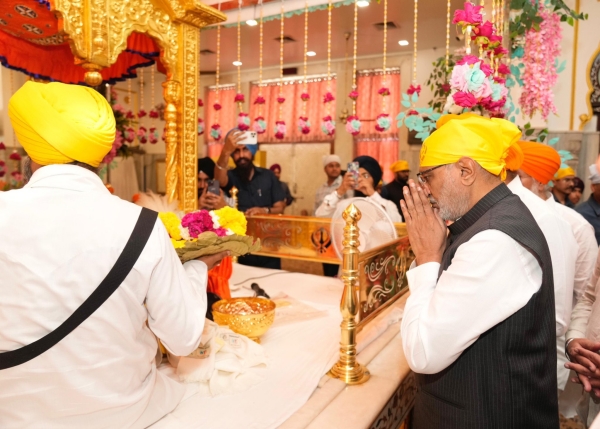 उपराष्ट्रपति सी पी राधाकृष्णन ने बैसाखी के अवसर पर गुरुद्वारा श्री रकाब गंज साहिब में दर्शन किए