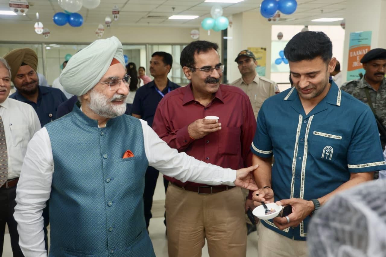 दिल्ली: उपराज्यपाल आई.एल.बी.एस. में विश्व यकृत दिवस 2026 के उपलक्ष्‍य में आयोजित कार्यक्रम में शामिल