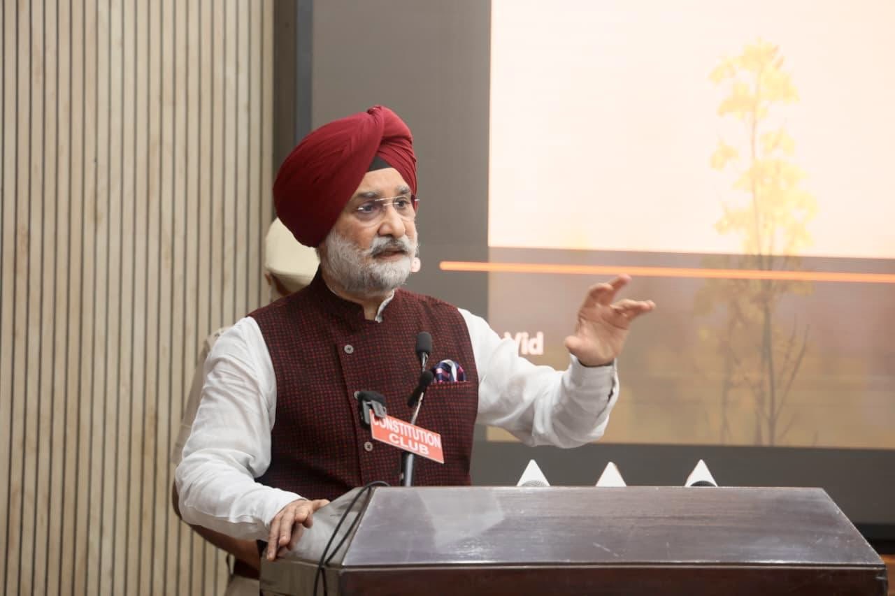 दिल्ली के उपराज्यपाल तरनजीत सिंह संधू ने ‘नया पंजाब’ सम्मेलन में शिक्षा, नवाचार और संस्थागत विकास पर दिया जोर