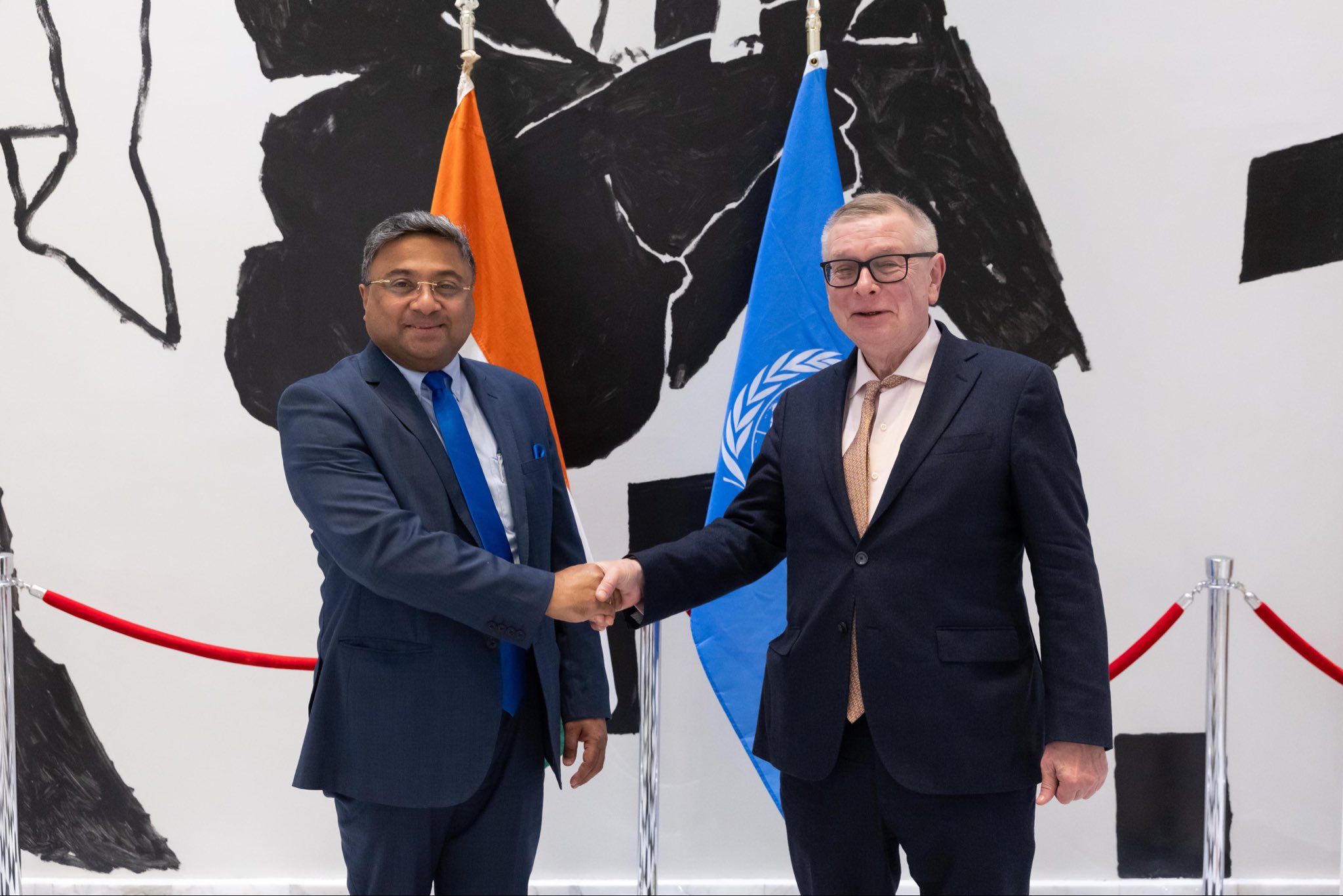 विदेश मंत्रालय के पश्चिमी मामलों के सचिव सिबी जॉर्ज ने UNGA अध्यक्ष से मुलाकात की