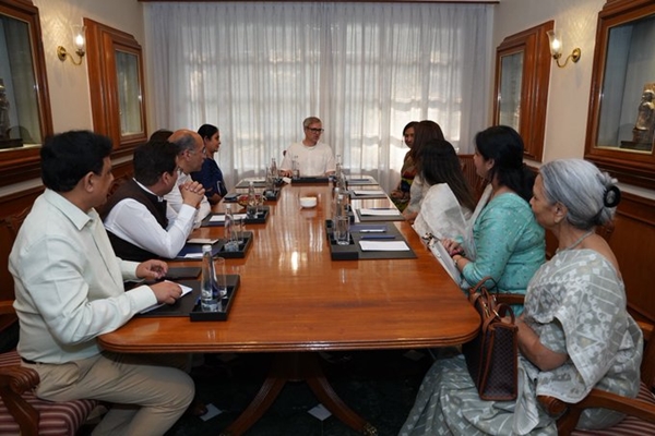 CM Omar Abdullah Invites Institutions to Invest in Higher Education Sector in J&K