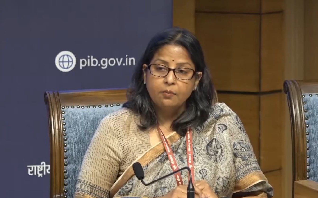 Government issues order to double sales of 5 kg LPG cylinders; Assures supply of oil and gas