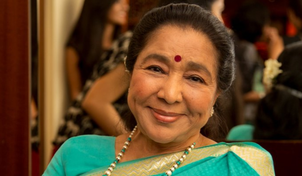 Legendary Singer Asha Bhosle rushed to Mumbai’s Breach Candy Hospital after reported cardiac arrest