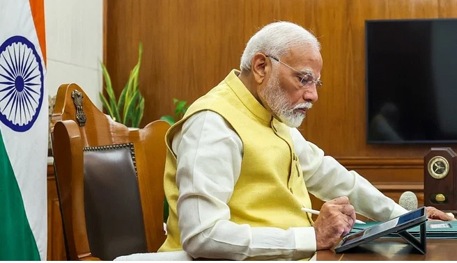 प्रधानमंत्री मोदी का सिविल सेवकों से विकसित भारत के निर्माण के लक्ष्य के लिए हर संभव प्रयास करने का आह्वान