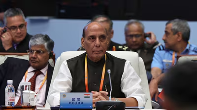 প্রতিরক্ষামন্ত্রী রাজনাথ সিং আগামীকাল কিরগিজস্তানের বিশকেকে সাংহাই সহযোগিতা সংগঠন ‘SCO’-র  প্রতিরক্ষামন্ত্রীদের বৈঠকে যোগ দেবেন।