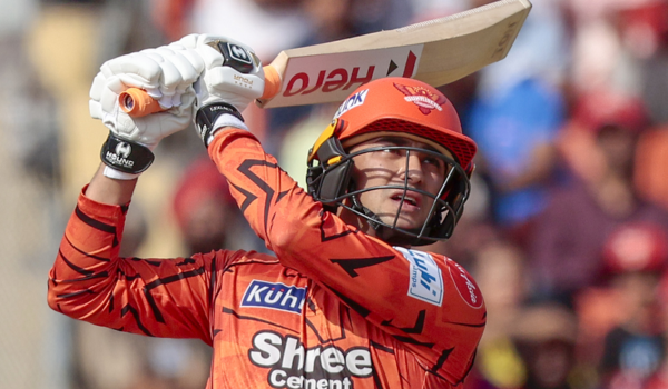 IPL: Punjab Kings beat Sunrisers Hyderabad by 6 wickets