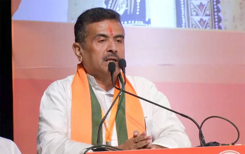 মুখ্যমন্ত্রী শুভেন্দু অধিকারী, বিভিন্ন সরকারি প্রকল্পের কাজের অগ্রগতি, আইনশৃঙ্খলা পরিস্থিতি সহ গুরুত্বপূর্ণ বেশ কিছু বিষয়ে পর্যালোচনা করতে আগামীকাল জেলা সফরে যাচ্ছেন।