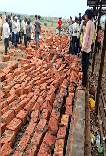 Six Devotees Killed, Around 15 Injured in Wall Collapse During Religious Gathering in Maharashtra