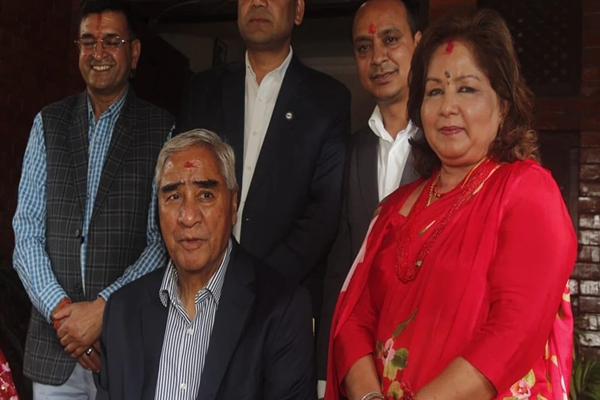Nepal: SC orders not to arrest former PM Deuba and his wife