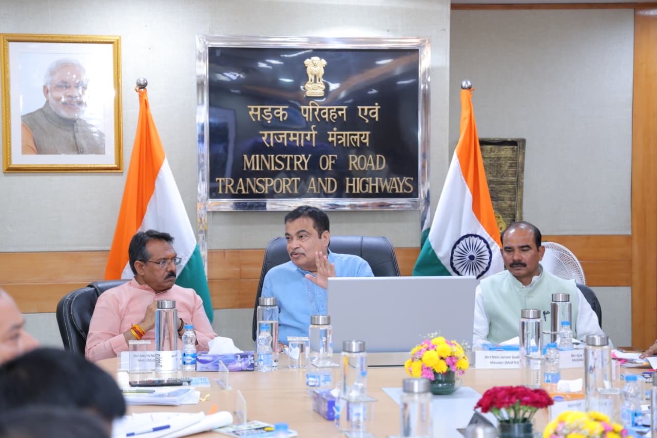 केंद्रीय मंत्री नितिन गडकरी ने हिमाचल प्रदेश में 1,947 किमी राष्ट्रीय राजमार्ग परियोजनाओं की प्रगति की समीक्षा की