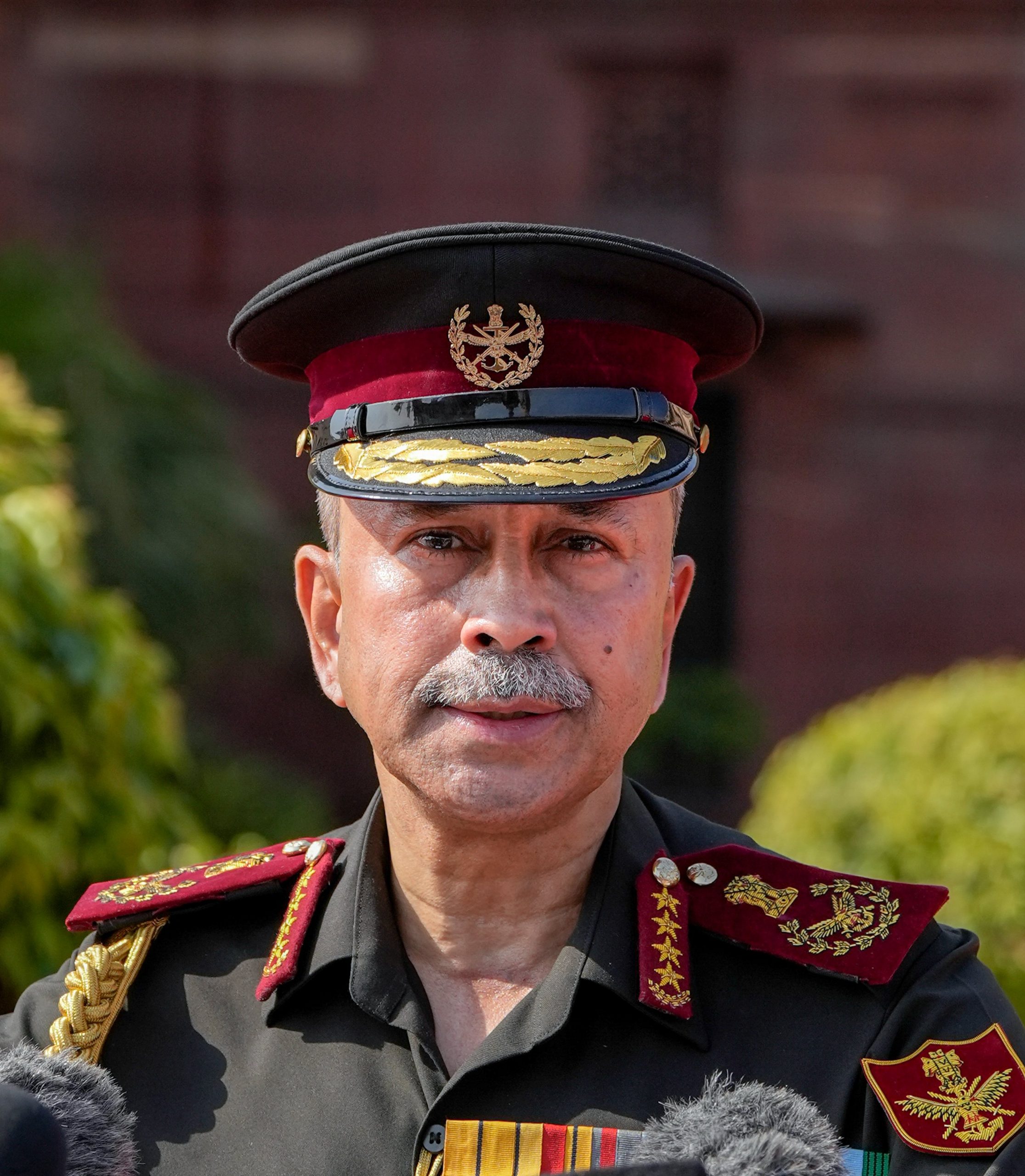 सीडीएस लेफ्टिनेंट जनरल एन. एस. राजा सुब्रमणि को दिया गया ‘गार्ड ऑफ़ ऑनर’