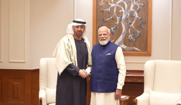 प्रधानमंत्री मोदी की कल अबू धाबी यात्रा के दौरान भारत और यूएई द्विपक्षीय संबंधों को एक नए स्तर पर ले जाने के लिए तैयार