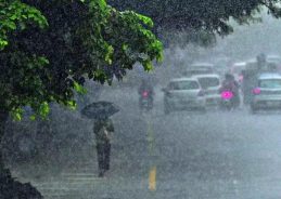 IMD forecasts heavy rain in Interior Karnataka, Tamil Nadu, Keralam and northeastern states today IMD forecasts heavy rain in Interior Karnataka, Tamil Nadu, Keralam and northeastern states today