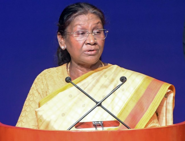 राष्ट्रपति द्रौपदी मुर्मू, उपराष्ट्रपति सीपी राधाकृष्णन और प्रधानमंत्री मोदी ने लखीमपुर खीरी सड़क हादसे पर जताया शोक