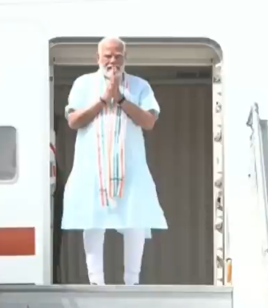 প্রধানমন্ত্রী নরেন্দ্র মোদী ইতালিতে সফর সফলভাবে সম্পন্ন করে নতুন দিল্লিতে ফিরে এসেছেন।