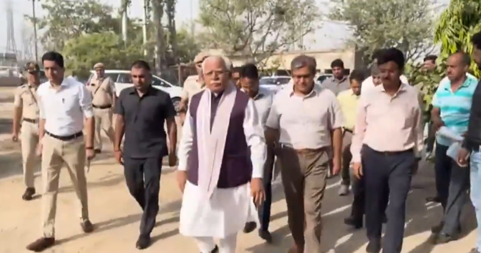 Union Minister Manohar Lal reviews progress of bhalswa dumpsite remediation work