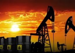 Brent Oil Posts Biggest Monthly Loss in Six Years