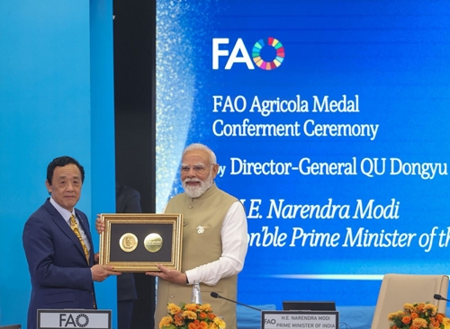 Defence Minister Rajnath Singh congratulates PM Modi on being conferred with Food and Agriculture Organisation’s Agricola Medal